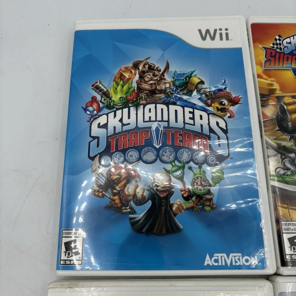 Nintendo Wii Games Skylanders Activision‎ With Cases Lot Of 4